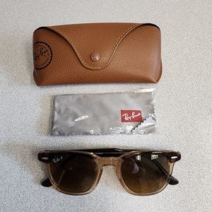 RB2298 Hawkeye polarized sunglasses